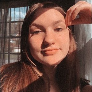 Meet your Posher, Hailey